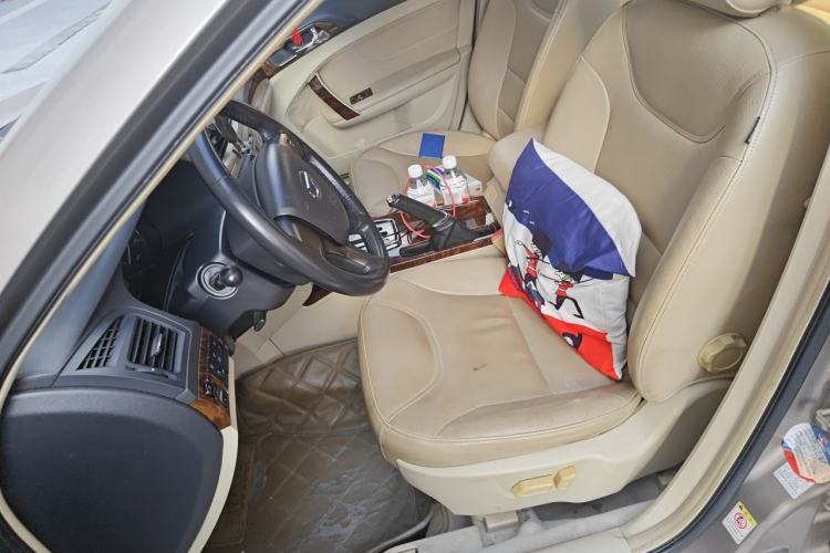 Used GAC Trumpchi GA5 2011 2.0L Automatic Elite Edition Left Front Seat