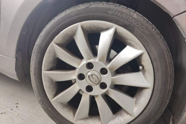 Used GAC Trumpchi GA5 2011 2.0L Automatic Prestige Edition Right Front Wheel Hub