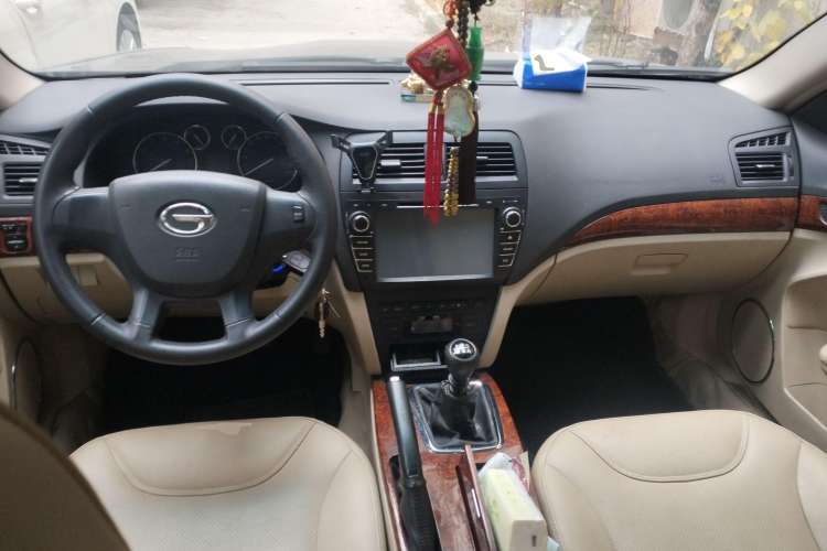 Used GAC Trumpchi GA5 2012 1.8L Manual Elite Model Center Console