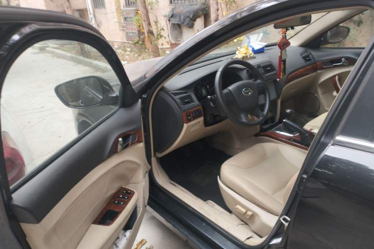 Used GAC Trumpchi GA5 2012 1.8L Manual Elite Model Driver Seat