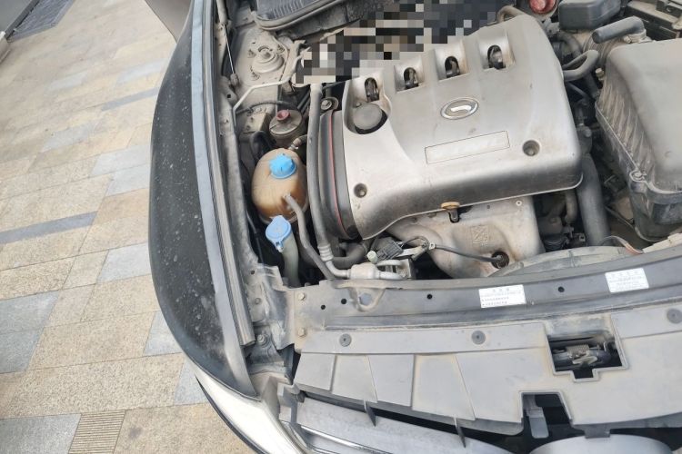 Used GAC Trumpchi GA5 2012 2.0L Automatic Elite Edition Engine Bay Right