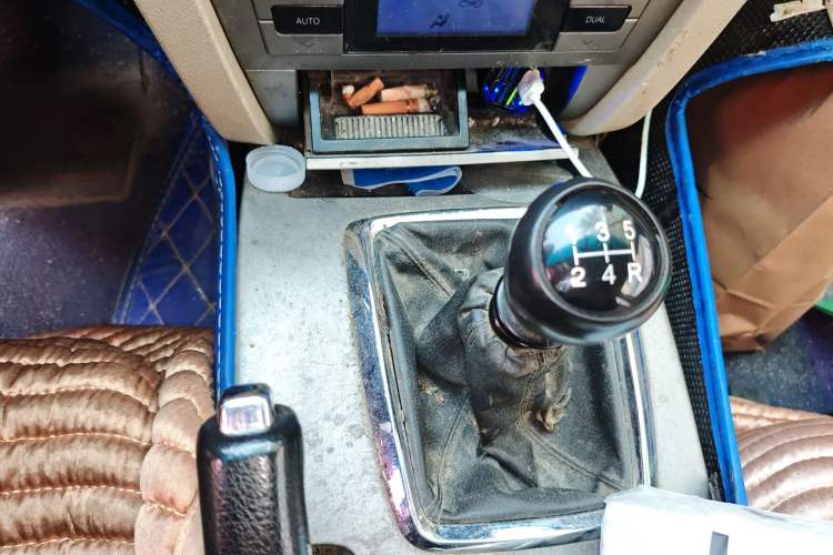 Used GAC Trumpchi GA5 2012 1.8L Manual Comfort Version Gear Lever
