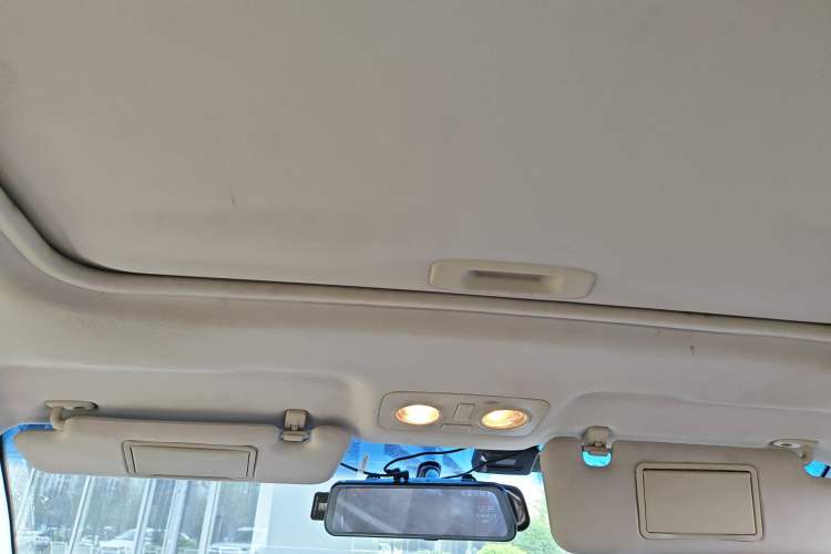 Used GAC Trumpchi GA5 2012 2.0L Automatic Elite Edition Headliner
