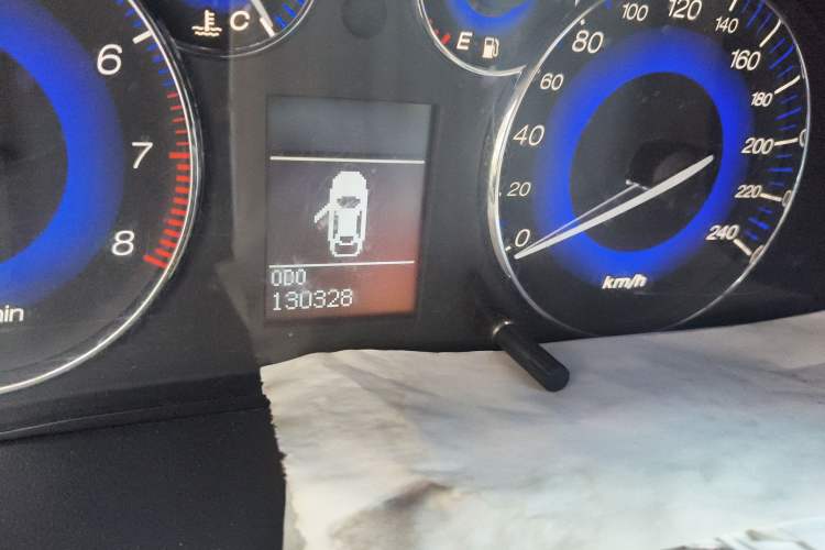 Used GAC Trumpchi GA5 2012 1.8L Manual Elite Model Odometer Close Up