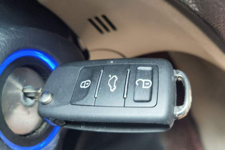 Used GAC Trumpchi GA5 2012 1.8L Manual Elite Model Vehicle Key