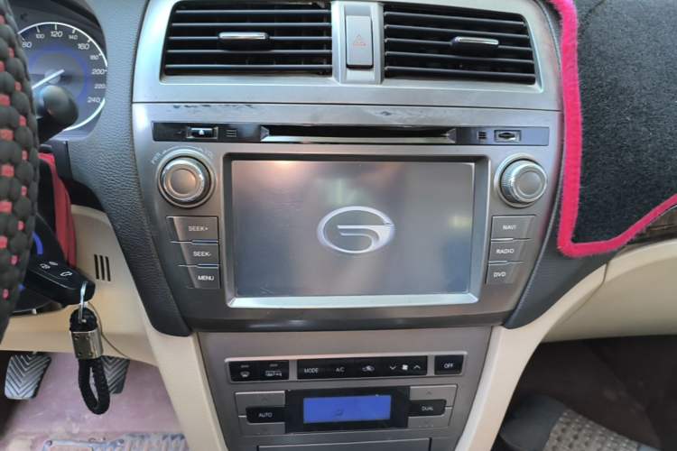 Used GAC Trumpchi GA5 2012 2.0L Manual Comfort Edition Audio And AC Panel
