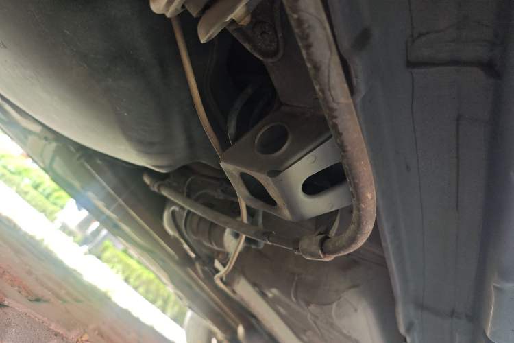 Used GAC Trumpchi GA5 2012 1.8L Manual Elite Model Chassis Rear Right