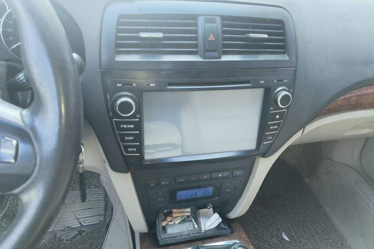 Used GAC Trumpchi GA5 2012 1.8L Manual Elite Model Audio And AC Panel
