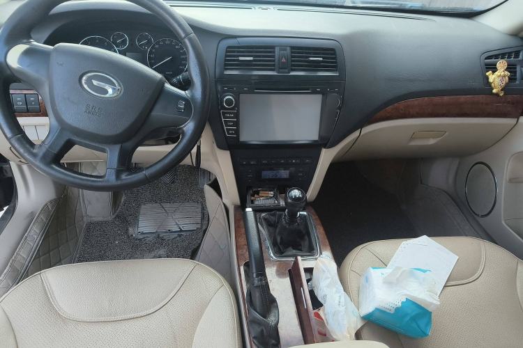 Used GAC Trumpchi GA5 2012 1.8L Manual Elite Model Center Console