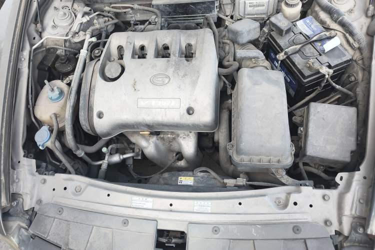 Used GAC Trumpchi GA5 2012 1.8L Manual Elite Model Engine Bay