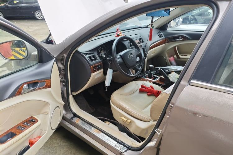 Used GAC Trumpchi GA5 2012 1.8L Manual Elite Model Driver Seat