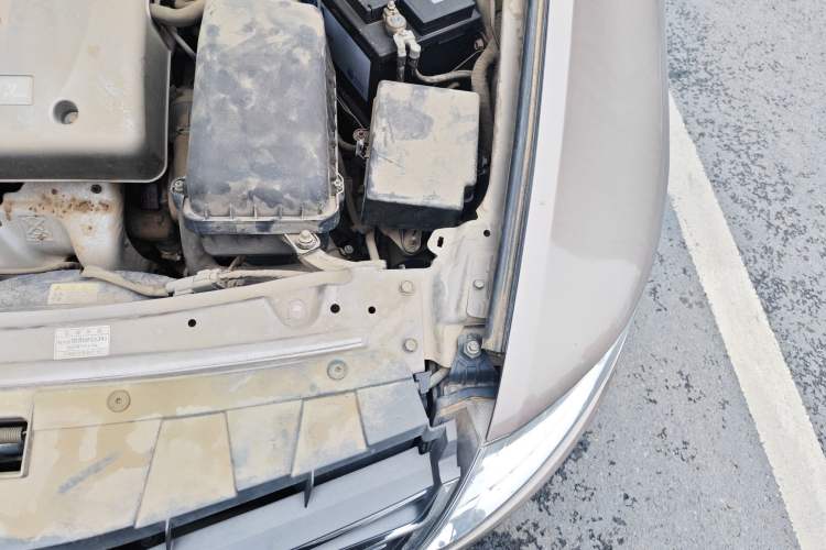 Used GAC Trumpchi GA5 2012 1.8L Automatic Luxury Model Engine Bay Left