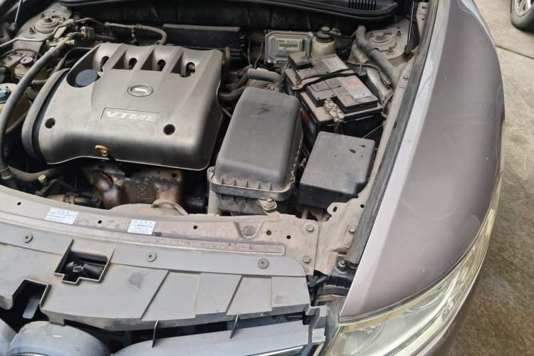 Used GAC Trumpchi GA5 2012 1.8L Manual Elite Model Engine Bay Left