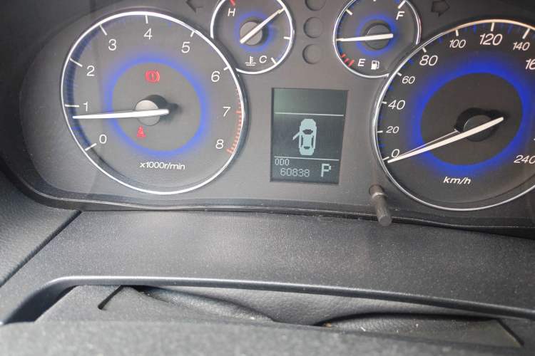 Used GAC Trumpchi GA5 2012 1.8L Automatic Luxury Model Odometer Close Up
