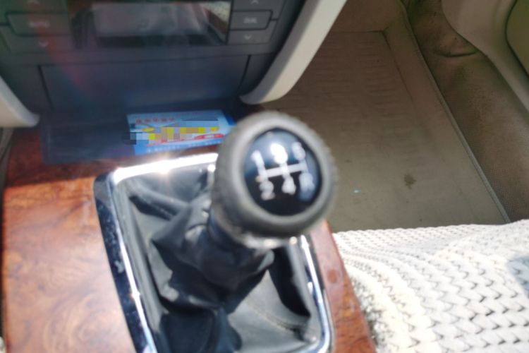 Used GAC Trumpchi GA5 2012 1.8L Manual Elite Model Gear Lever