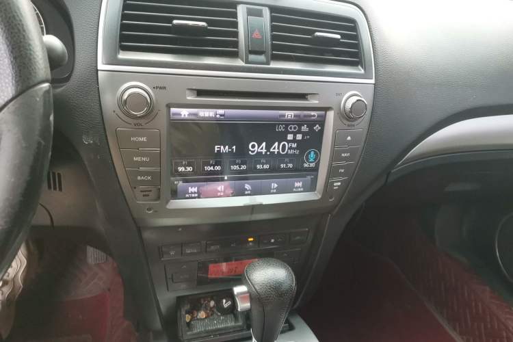 Used GAC Trumpchi GA5 2013 1.8T Automatic Elite Edition Audio And AC Panel