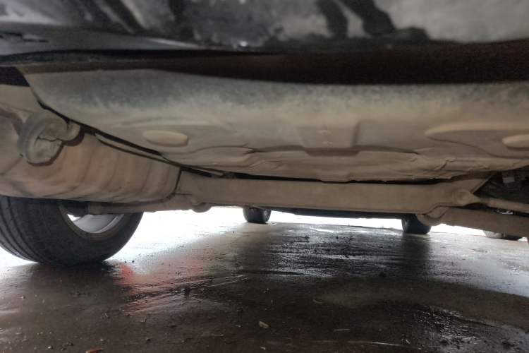 Used GAC Trumpchi GA5 2013 2.0L Automatic Elite Edition Chassis Rear