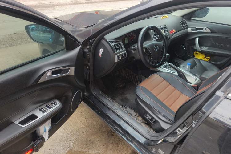 Used GAC Trumpchi GA5 2013 2.0L Automatic Elite Edition Driver Seat