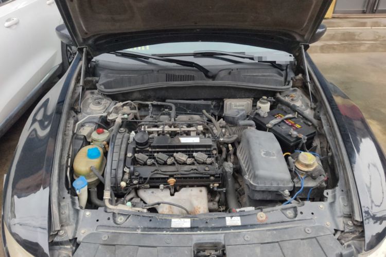 Used GAC Trumpchi GA5 2013 2.0L Automatic Elite Edition Engine Bay