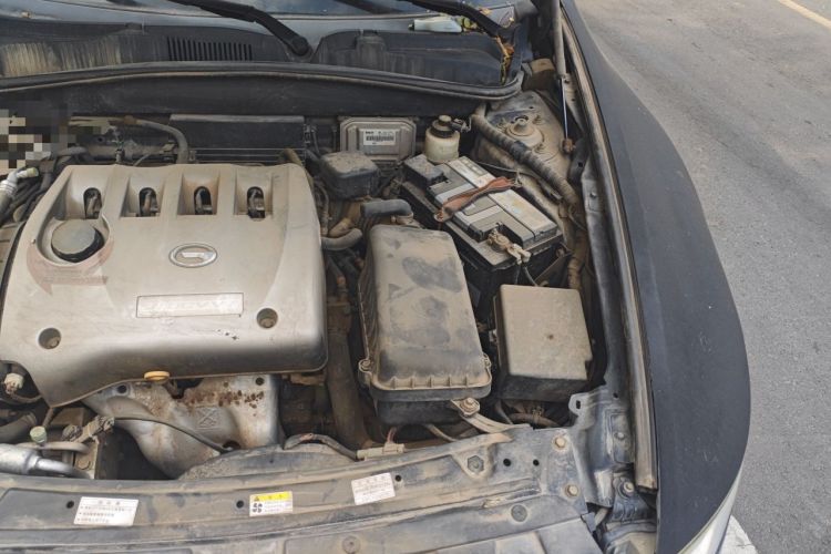 Used GAC Trumpchi GA5 2013 2.0L Automatic Elite Edition Engine Bay Left