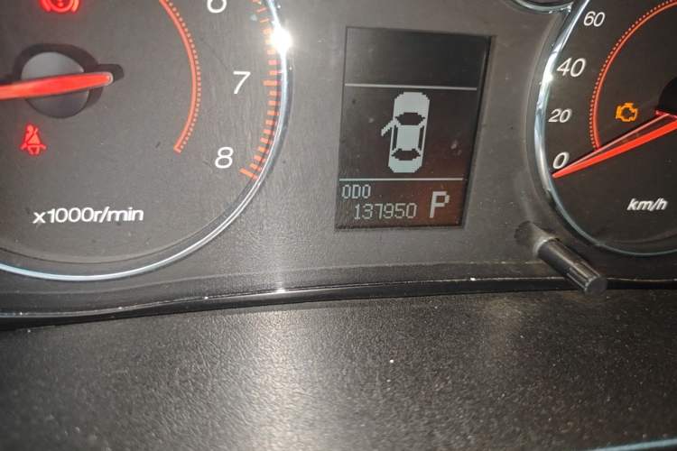 Used GAC Trumpchi GA5 2013 2.0L Automatic Elite Edition Odometer Close Up