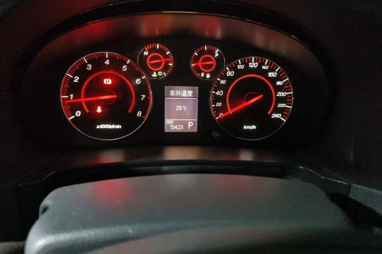 Used GAC Trumpchi GA5 2013 1.8L Automatic Luxury Model Odometer Close Up