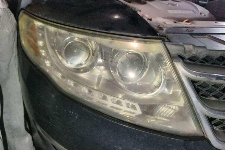 Used GAC Trumpchi GA5 2013 1.8L Automatic Luxury Model Right Front Headlight