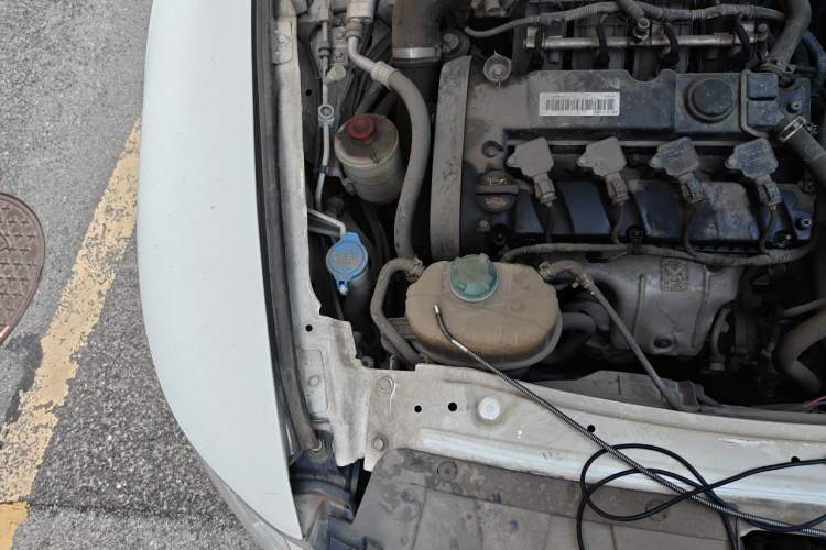 Used GAC Trumpchi GA5 2013 1.8T Automatic Comfort Edition Engine Bay Right