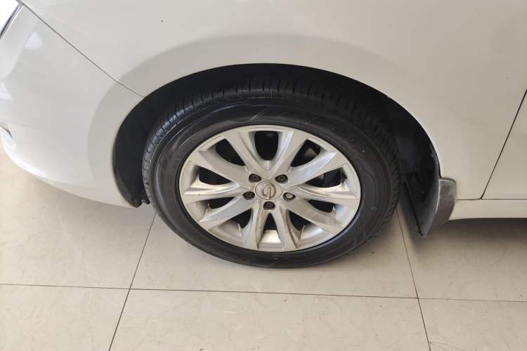 Used GAC Trumpchi GA5 2013 1.8L Automatic Luxury Model Left Front Wheel Hub