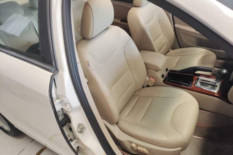 Used GAC Trumpchi GA5 2013 1.8L Automatic Luxury Model Right Front Seat