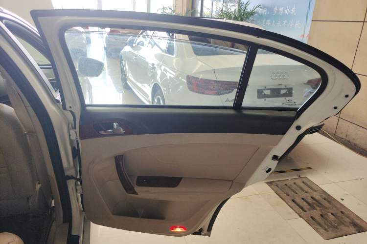 Used GAC Trumpchi GA5 2013 1.8L Automatic Luxury Model Right Rear Door Interior