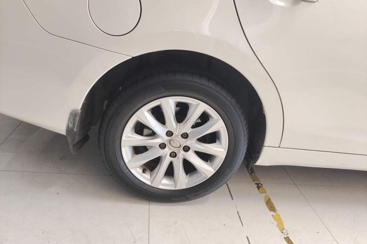 Used GAC Trumpchi GA5 2013 1.8L Automatic Luxury Model Right Rear Wheel Hub