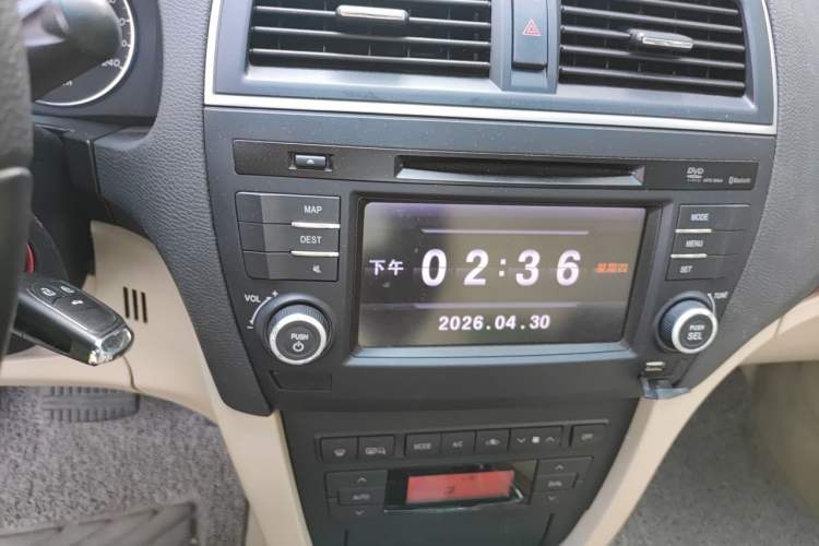 Used GAC Trumpchi GA5 New Energy 2015 Range-Extended Luxury Edition Audio And AC Panel