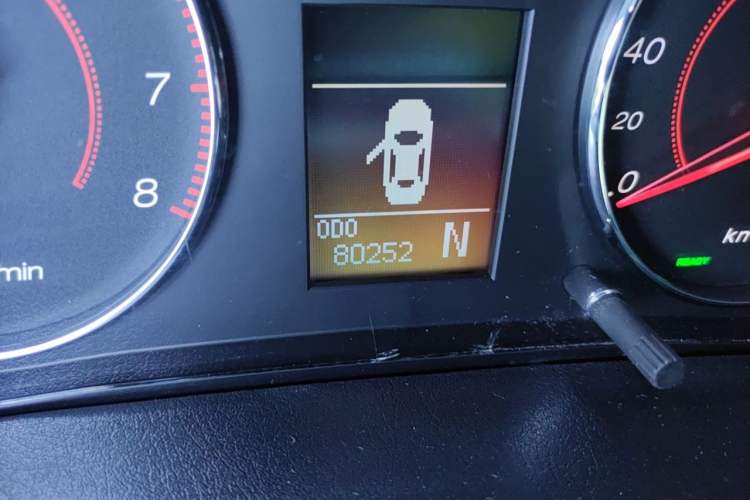 Used GAC Trumpchi GA5 New Energy 2015 Range-Extended Luxury Edition Odometer Close Up