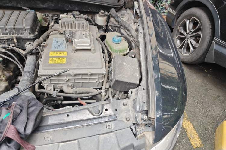 Used GAC Trumpchi GA5 New Energy 2016 PHEV Elite Edition Engine Bay Left