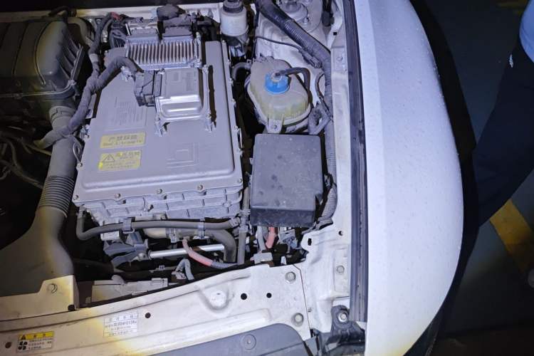 Used GAC Trumpchi GA5 New Energy 2016 PHEV Deluxe Edition Engine Bay Left