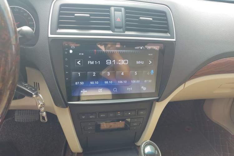 Used GAC Trumpchi GA5 New Energy 2016 PHEV Elite Edition Audio And AC Panel