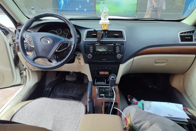 Used GAC Trumpchi GA5 New Energy 2016 PHEV Elite Edition Center Console