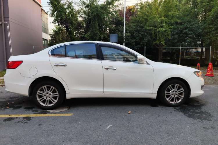 Used GAC Trumpchi GA5 New Energy 2016 PHEV Deluxe Edition Exterior 2