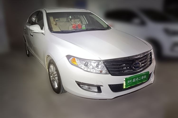 Used GAC Trumpchi GA5 New Energy 2016 PHEV Deluxe Edition Front Right 45 Deg
