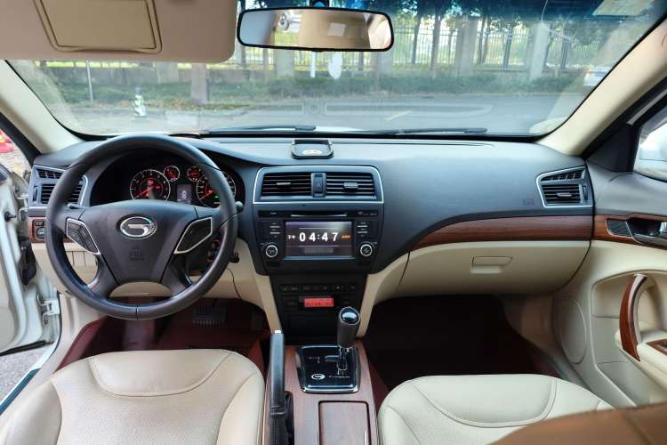 Used GAC Trumpchi GA5 New Energy 2016 PHEV Deluxe Edition Interior 3