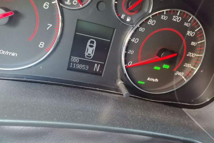 Used GAC Trumpchi GA5 New Energy 2016 PHEV Deluxe Edition Odometer Close Up