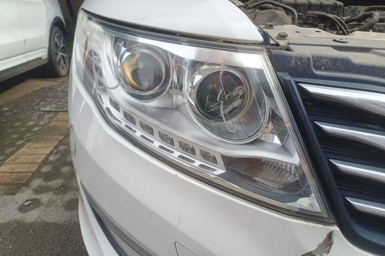 Used GAC Trumpchi GA5 New Energy 2016 PHEV Elite Edition Right Front Headlight