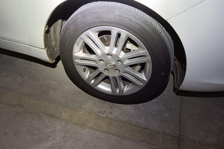 Used GAC Trumpchi GA5 New Energy 2016 PHEV Deluxe Edition Right Front Wheel Hub