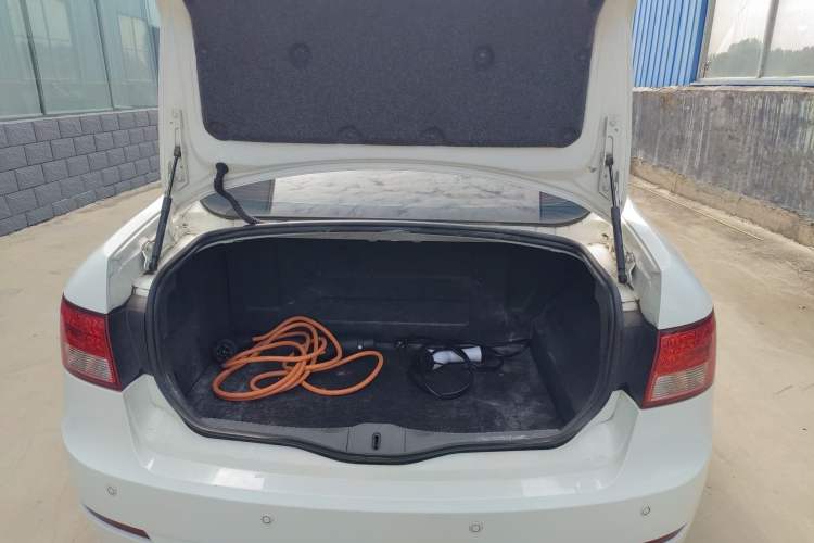 Used GAC Trumpchi GA5 New Energy 2016 PHEV Elite Edition Trunk