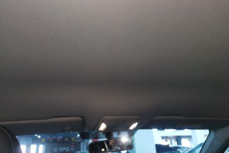 Used GAC Trumpchi GA6 2019 270T Automatic Elite Edition Headliner