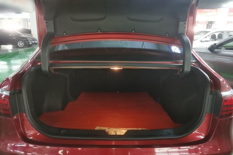 Used GAC Trumpchi GA6 2019 270T Automatic Elite Edition Trunk