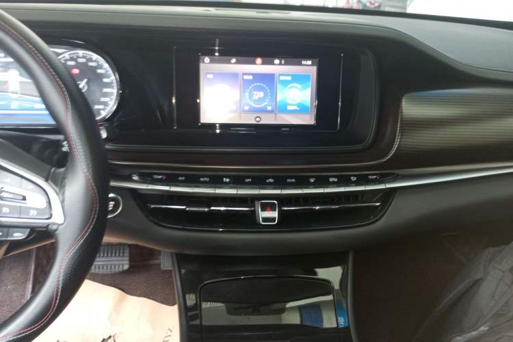 Used GAC Trumpchi GA6 2019 270T Automatic Luxury Edition Audio And AC Panel