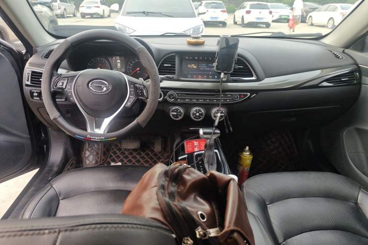 Used GAC Trumpchi GA6 2015 1.8T DCT Luxury Navigation Model Center Console