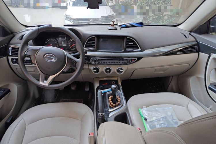 Used GAC Trumpchi GA6 2015 1.6T Manual Comfort Model Center Console